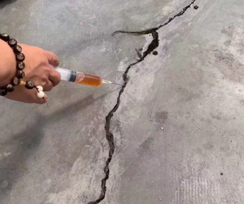 罗定混凝土裂缝修补技术详解​